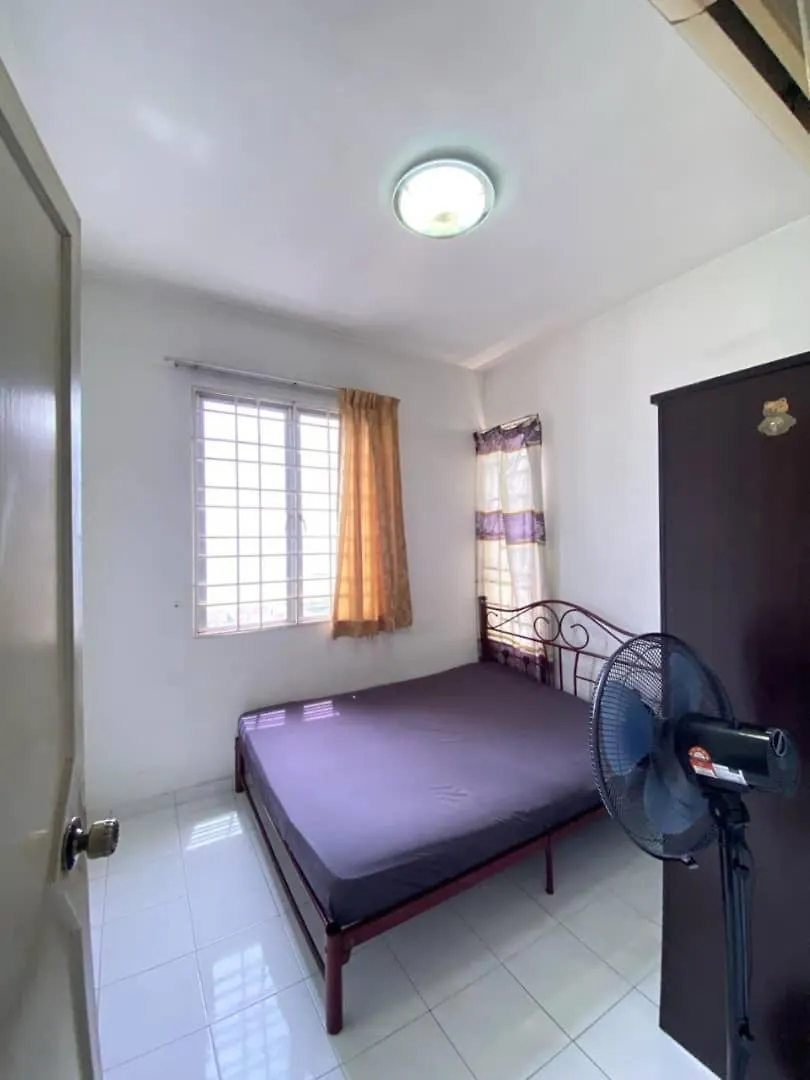 Sunny Point Complex Apartment Gelugor